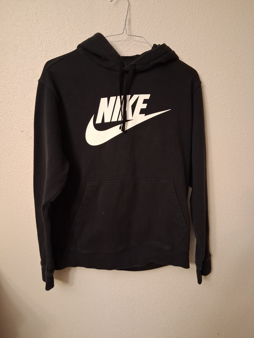 Nike Men’s Black Hoodie Sweatshirt with White Swoosh